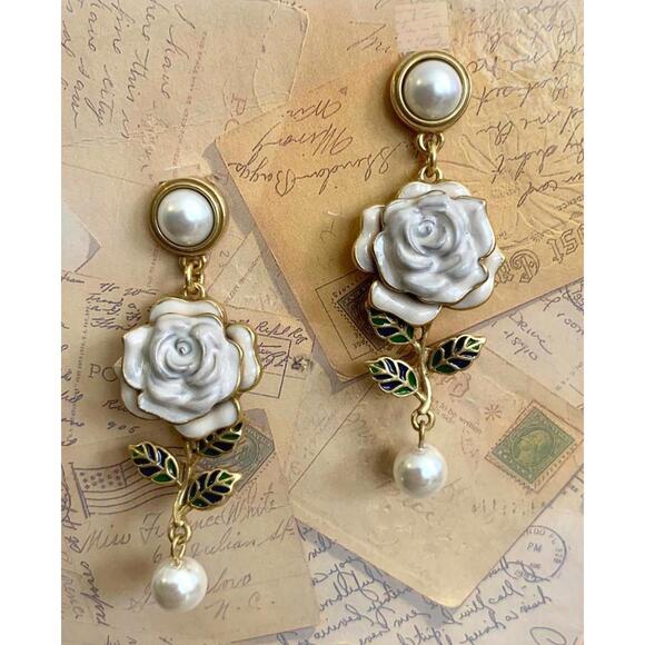 Vintage Enamel Rose Drop Earrings Pearl & Gold Floral Romantic Botanical Jewelry - Picture 2 of 4